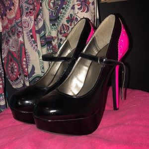 Hot pink & black charlotte russe stilettos !!!